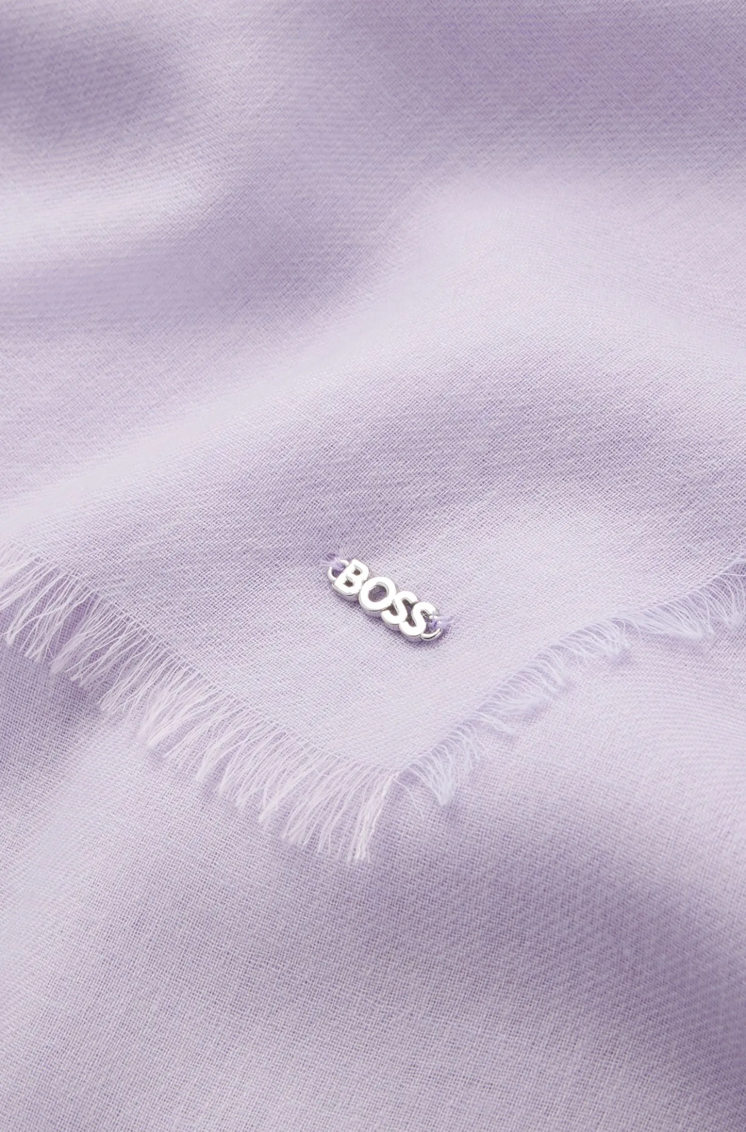 Lightweight wool scarf with fringed trims