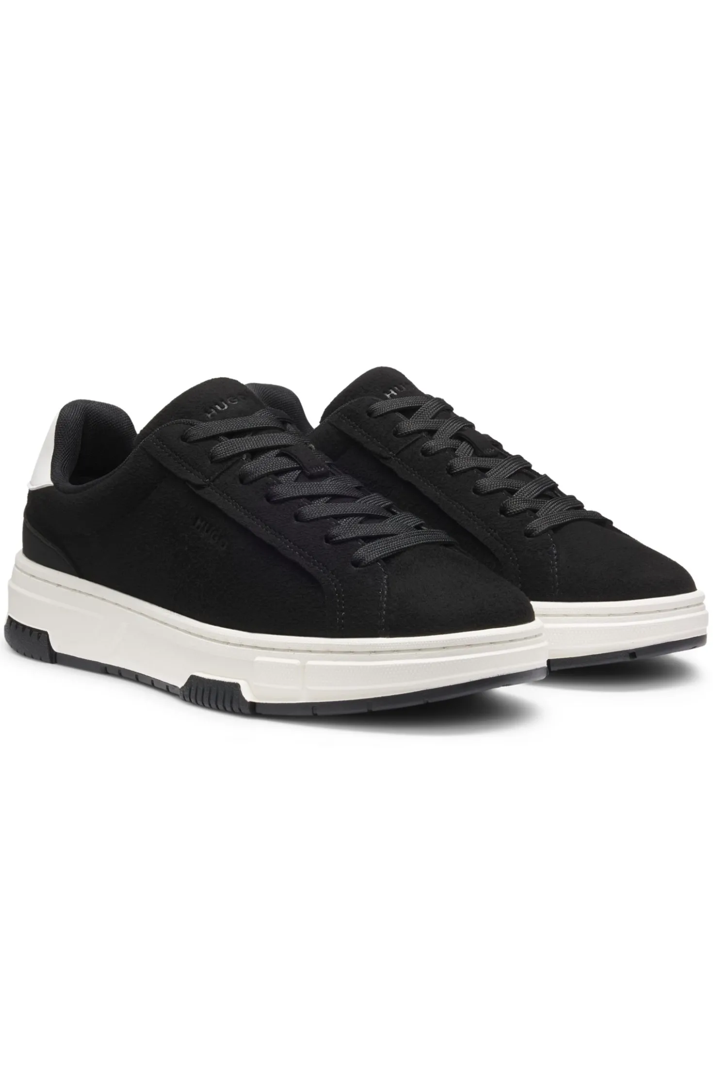 Low-top trainers in faux suede