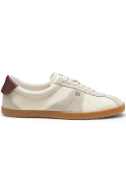 Low-top trainers with suede trims