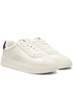Low-top trainers with suede trims
