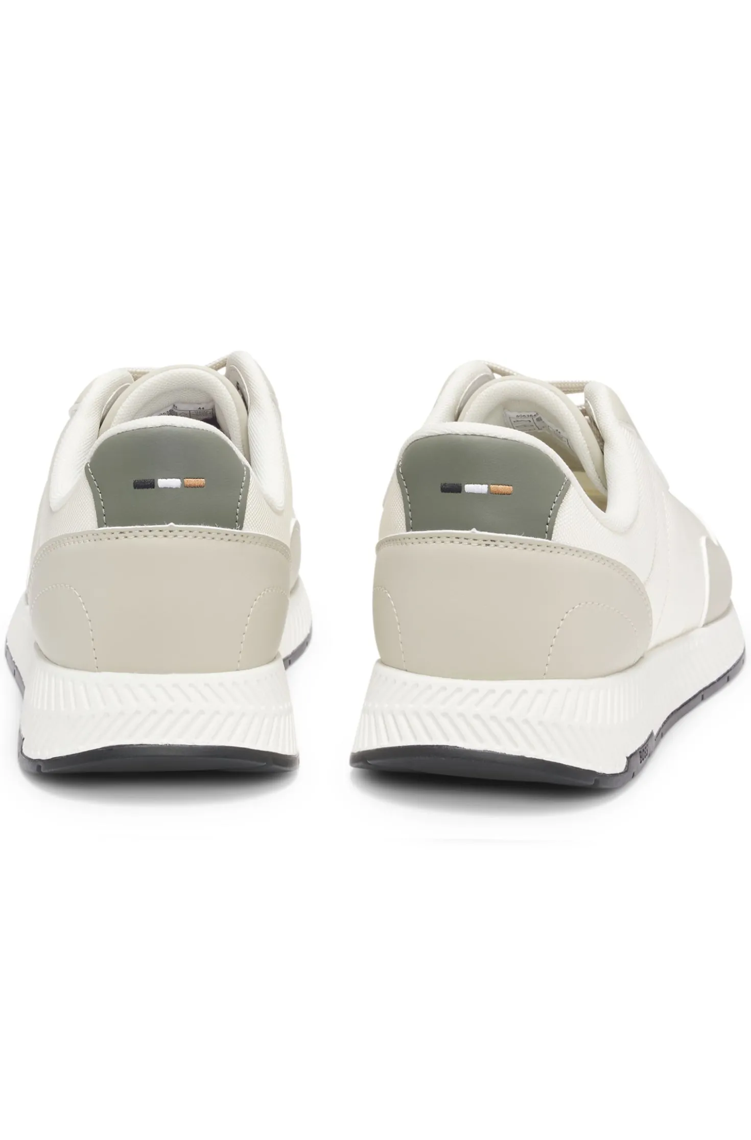 Low-top trainers with textured uppers