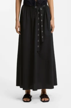 Maxi skirt in cotton poplin with eyelet belt