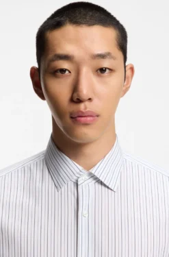 Modern-fit shirt in striped cotton