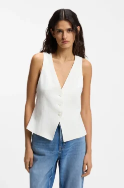Modern-fit waistcoat with open back