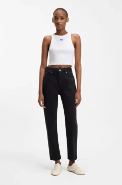 Mom jeans in black stretch denim