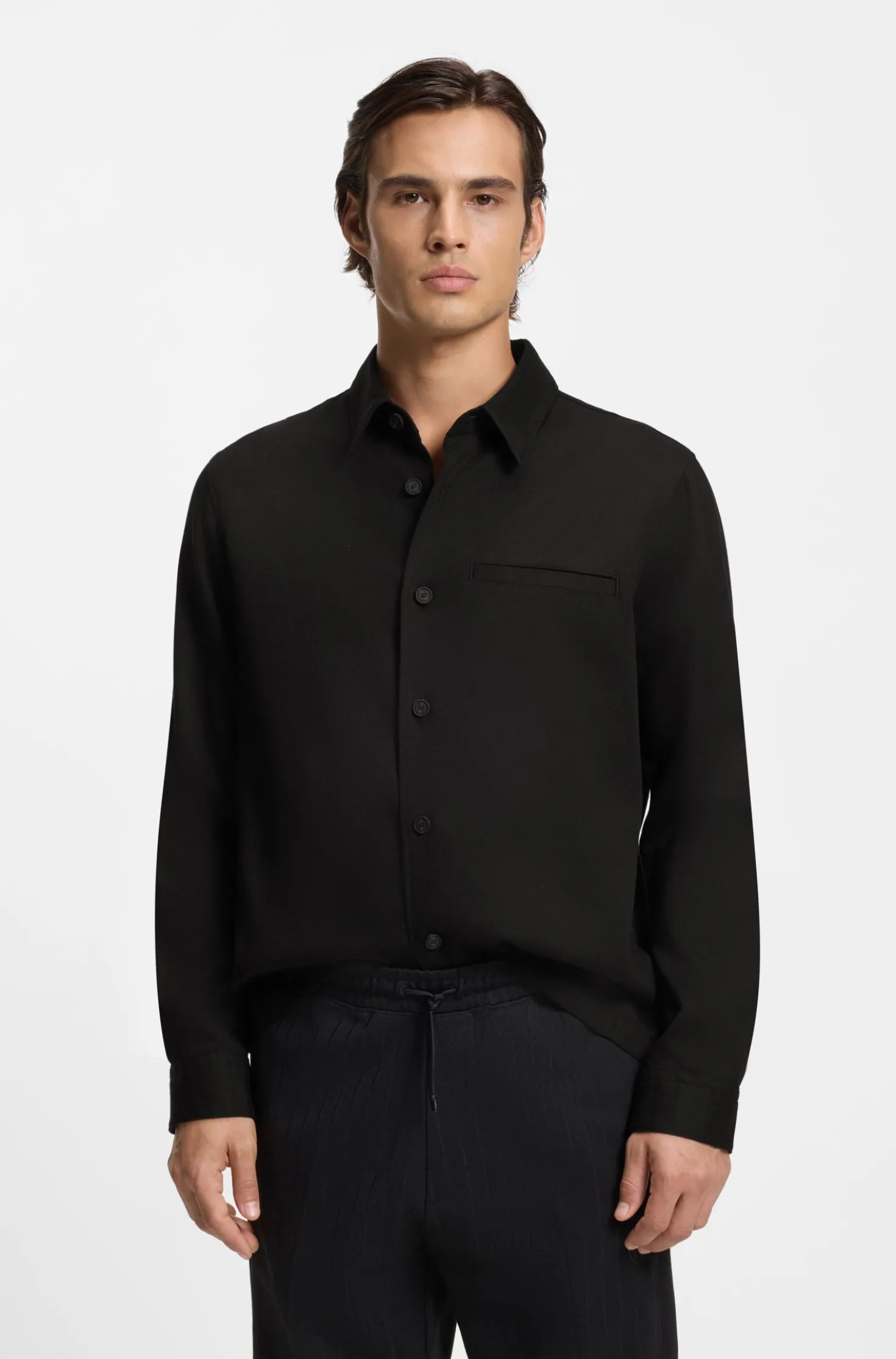 Oversized-fit overshirt in soft twill with side pockets
