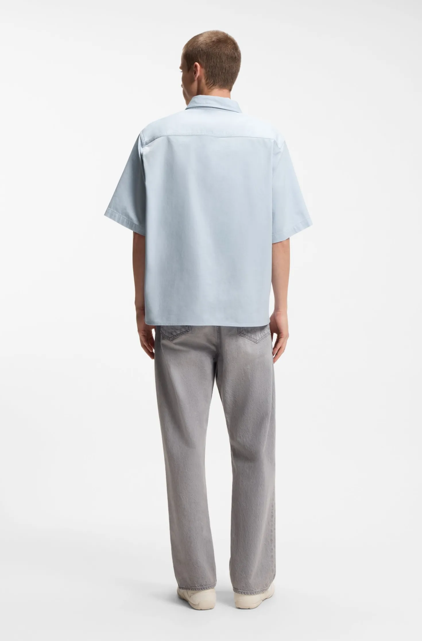 Oversized-fit shirt in slub cotton with patch pockets
