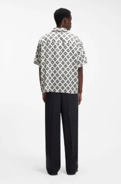 Oversized-fit shirt with statement print