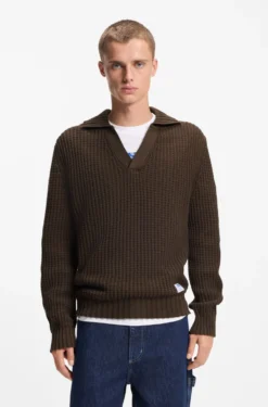 Oversized-fit waffle-structured sweater with Johnny collar