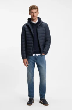 Packable water-repellent padded jacket with logo badge