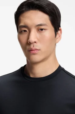 Performance T-shirt in a cotton blend