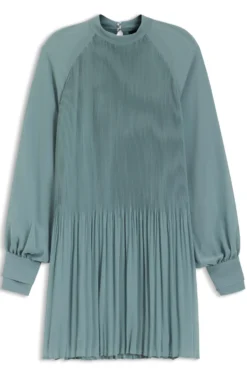 Plissé dress with sheer sleeves
