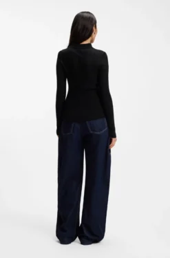 Polo-collar sweater in a sheer wool blend