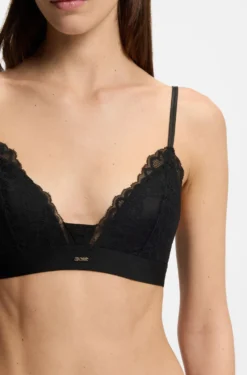 Premium lace bralette with mesh pleating