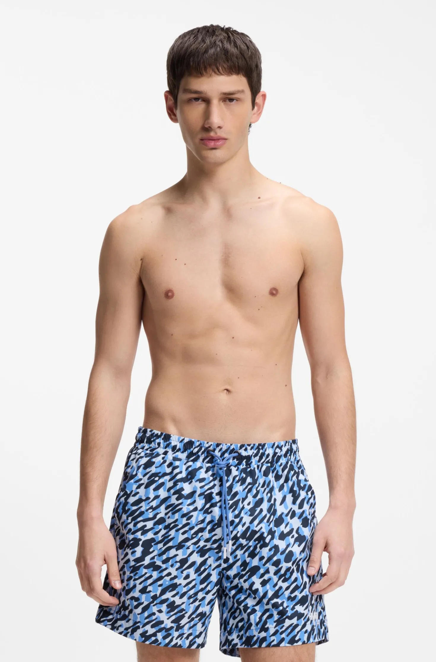Quick-dry swim shorts with all-over print
