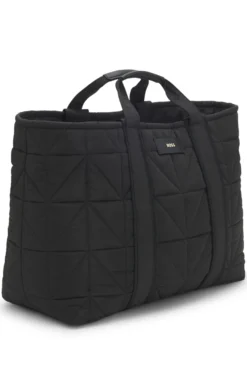 Quilted tote bag with logo patch