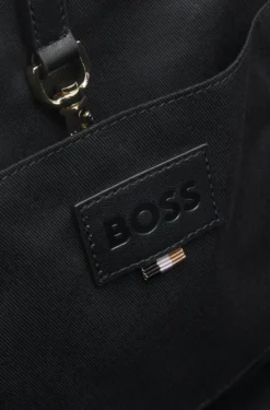 Quilted tote bag with logo patch