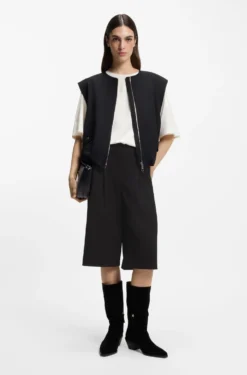 Regular-fit Bermuda trousers with flared leg
