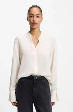 Regular-fit blouse in sandwashed silk with adjustable cuffs