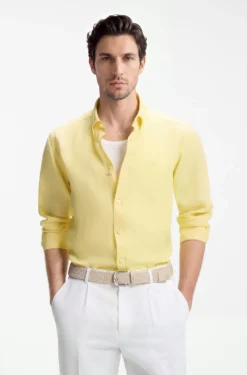 Regular-fit button-down shirt in linen