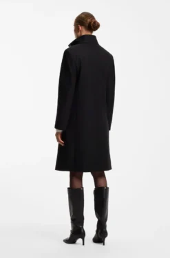 Regular-fit coat in a wool blend