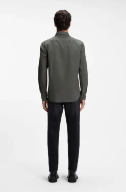 Regular-fit shirt in cotton poplin with embroidered logo