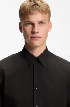 Regular-fit shirt in cotton poplin with embroidered logo