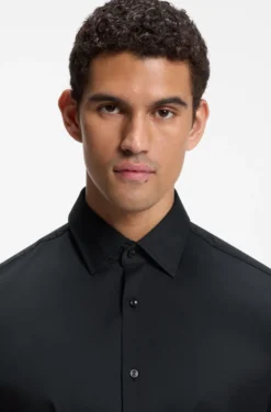 Regular-fit shirt in performance-stretch twill