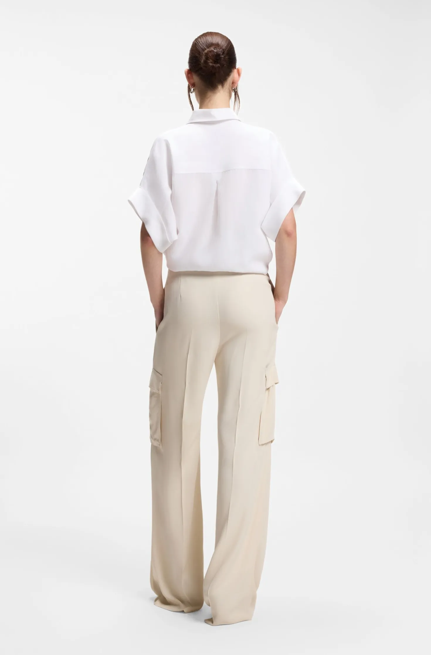 Regular-fit trousers in crepe with cargo pockets