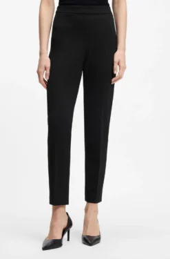 Regular-fit trousers in stretch fabric with tapered leg