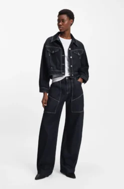 Regular-fit trucker jacket in rinse-washed denim