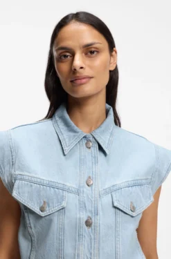 Regular-fit vest in blue marbled denim
