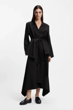 Relaxed-fit blazer in wool-blend gabardine