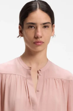 Relaxed-fit blouse in crepe de chine