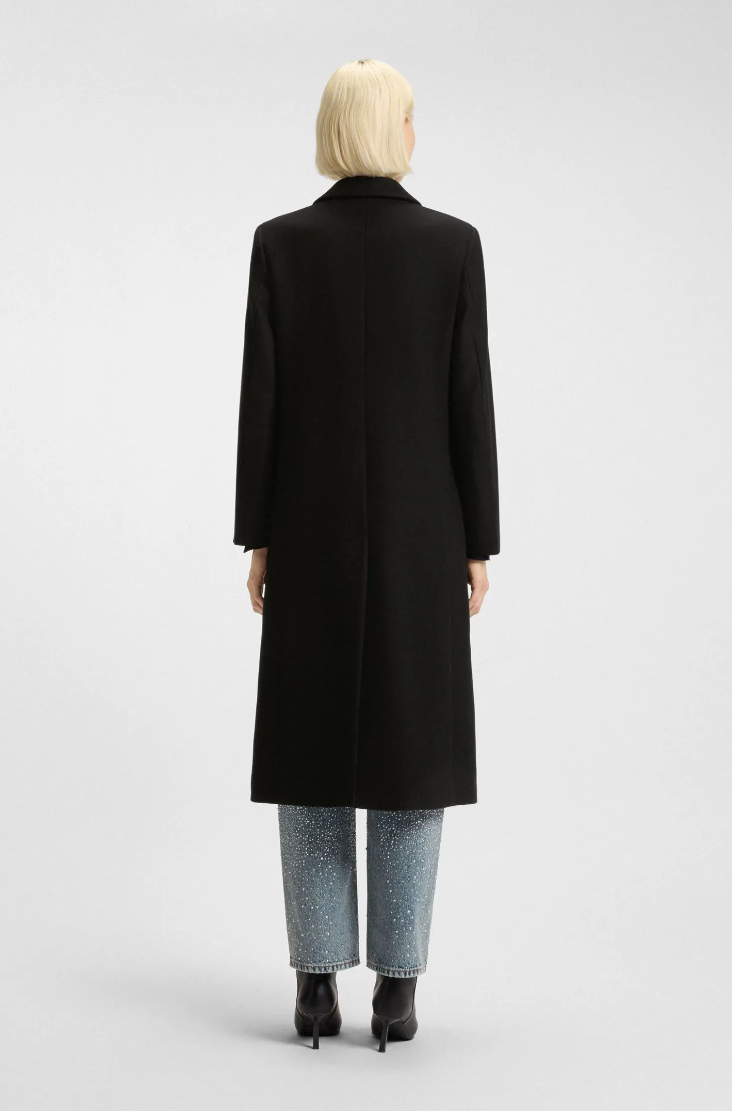 Relaxed-fit coat in a wool blend
