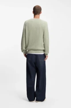 Relaxed-fit cotton sweater with raglan sleeves