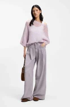 Relaxed-fit jeans with wide leg