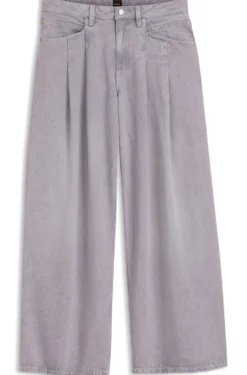 Relaxed-fit jeans with wide leg
