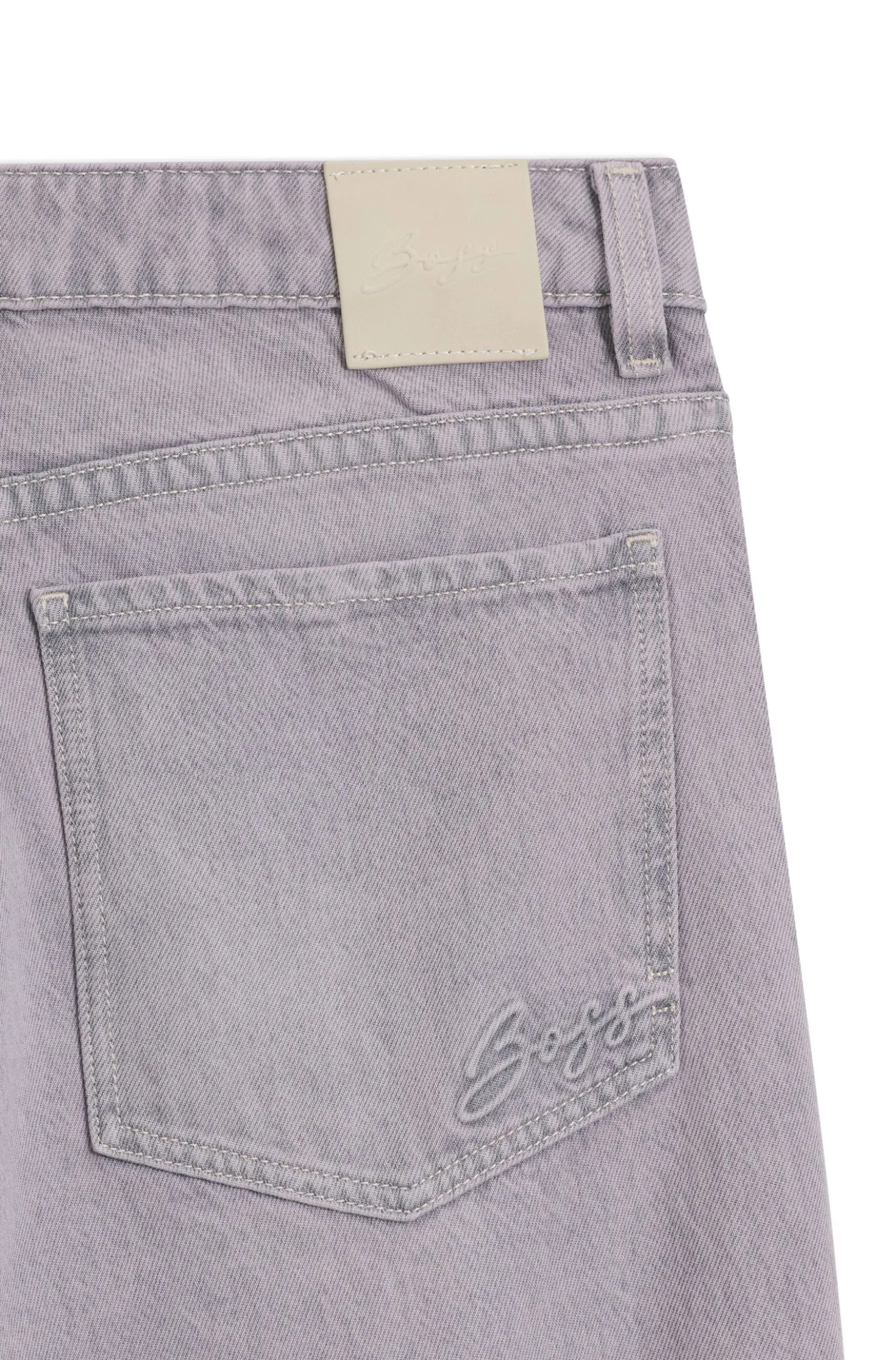 Relaxed-fit jeans with wide leg