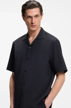 Relaxed-fit shirt in wool-blend mesh