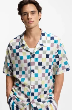 Relaxed-fit shirt with floral print