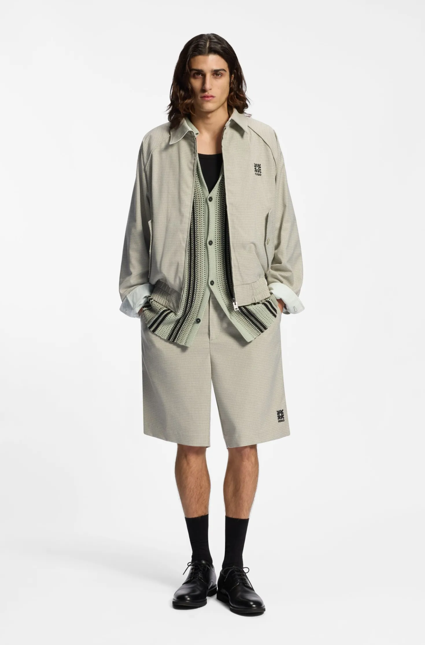 Relaxed-fit shorts with houndstooth pattern