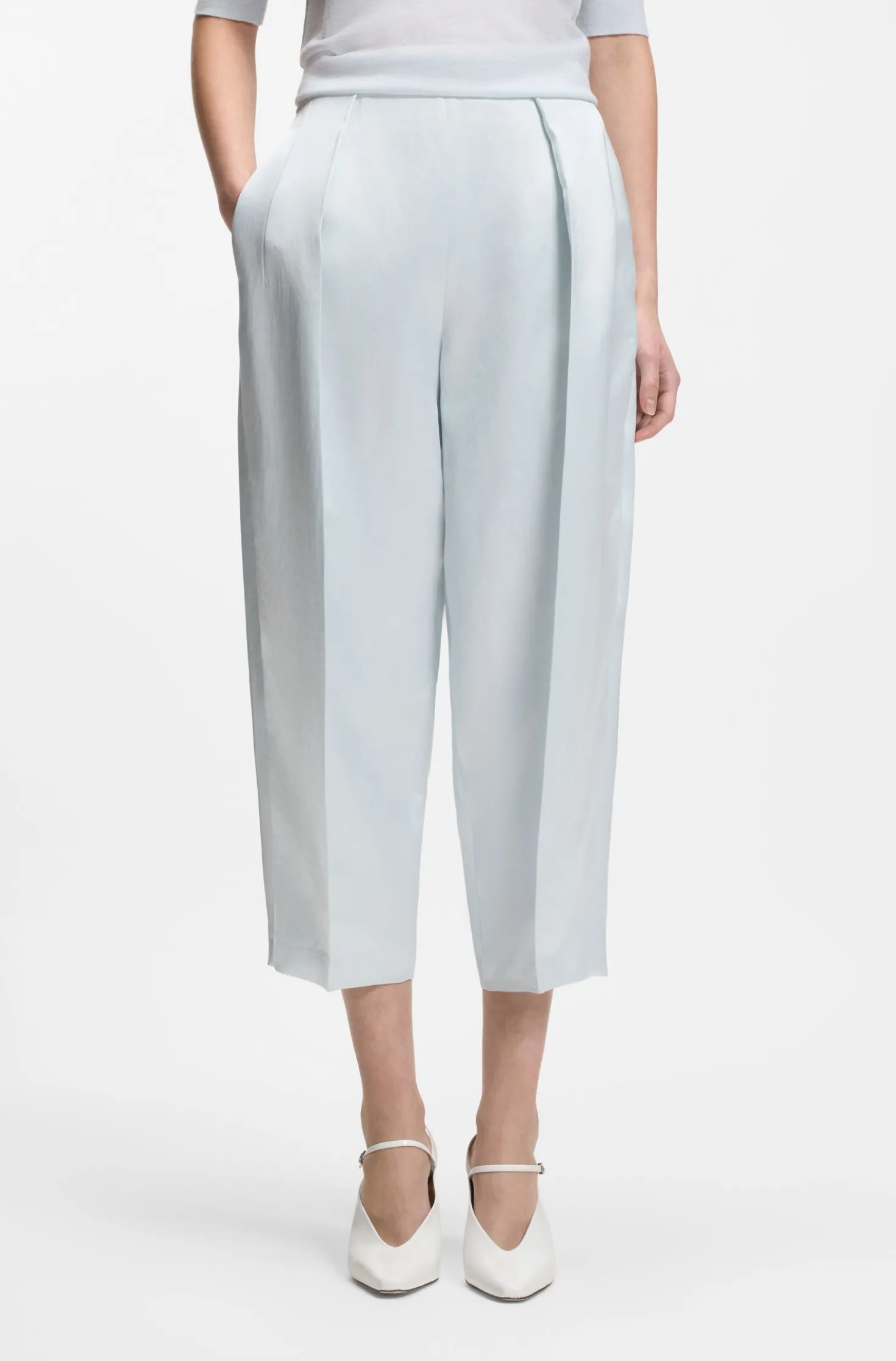 Relaxed-fit trousers in sateen with front pleats