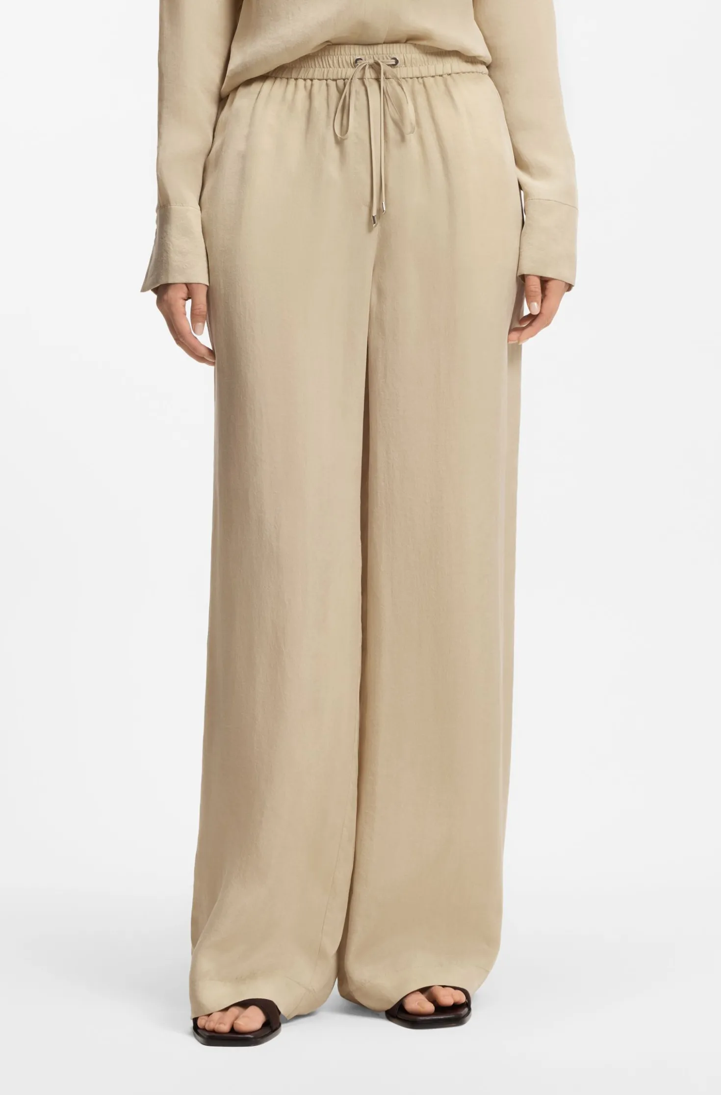 Relaxed-fit trousers with drawcord waist