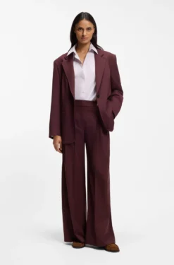 Relaxed-fit trousers with wide leg