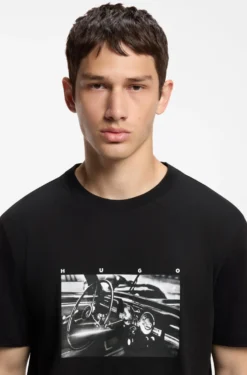 Relaxed-fit T-shirt in cotton with graphic print