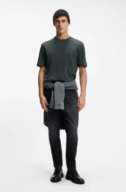 Relaxed-fit T-shirt with a layered logo print
