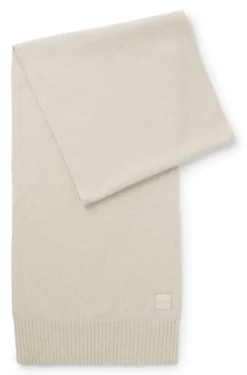 Ribbed-hem plain-knit scarf with woven logo badge