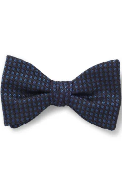 Silk bow tie with jacquard pattern