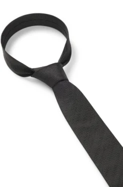 Silk tie with jacquard-woven pattern